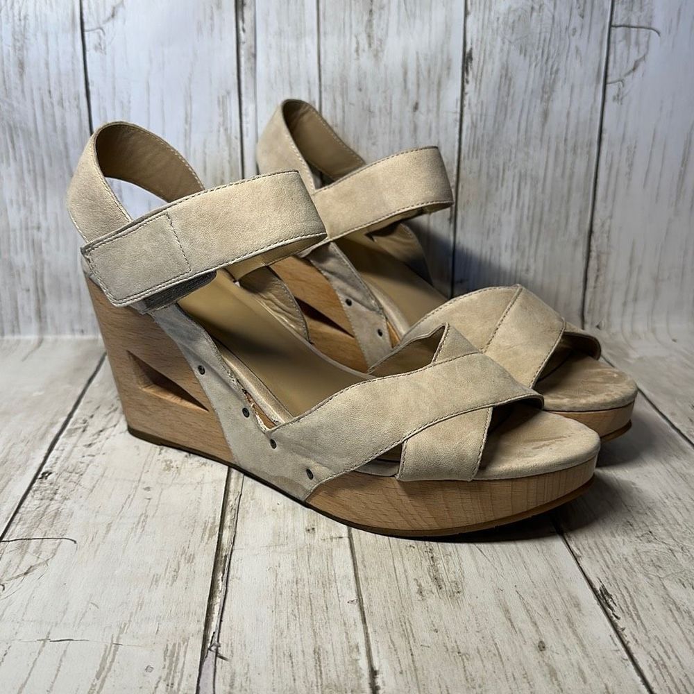 Eileen Fisher Womens Beige Suede Platform Wedge Sandals Wood Cutout Heel Size 10